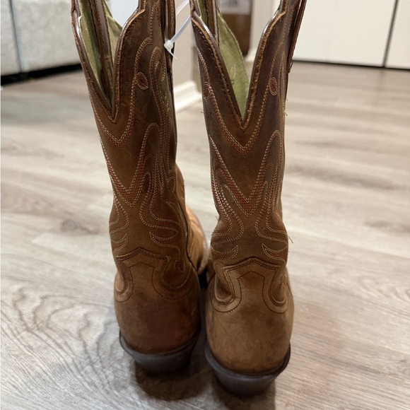 Ariat Tan Leather Cowboy Boots - Picture 5 of 14